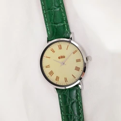 A plat Face Montre Eco-responsable - Montre eHo - Vintage - Verte Croco